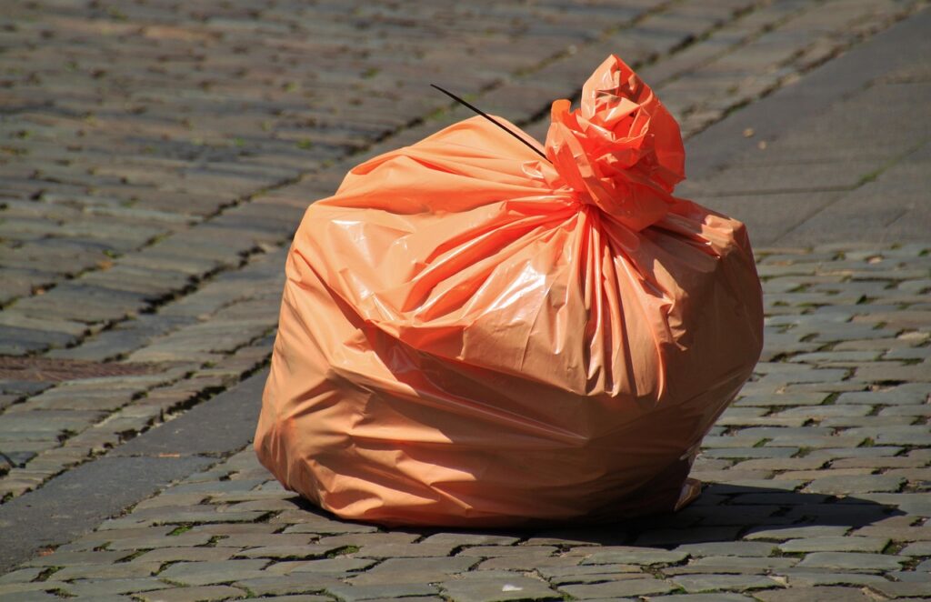 trash bag, waste, residual waste, garbage, environment, container, disposal, plastic, packaging, waste disposal, plastic bag, environmental protection, throw away society, bag, environmental pollution, recycling, throw away, collected