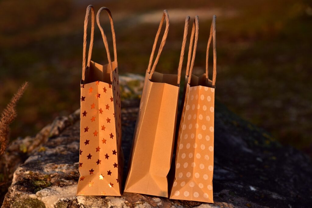 bag, paper bag, purchasing, shopping bag, empty, lie, close up, packaging, to buy, consumption, paper bag, paper bag, paper bag, paper bag, paper bag, shopping bag
