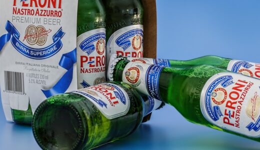 beer, drinks, bottles, beer bottles, green bottles, beverages, alcoholic beverages, alcoholic drinks, yeast, premium beer, alcohol, drinking, liquid, refresshment, isolated