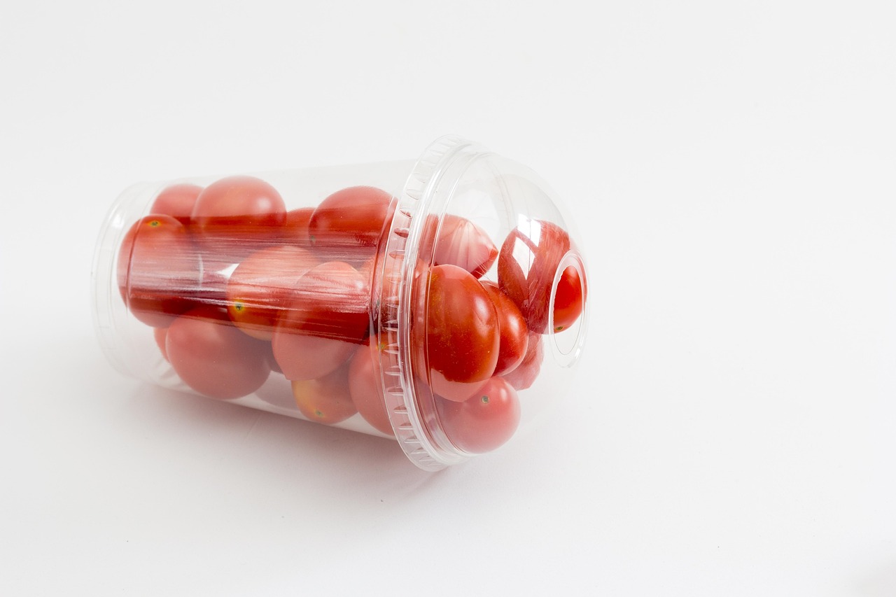 tomatoes, cherry, cherry tomatoes, tub, presentation, trade, plastic, container, blister, plastic, plastic, plastic, plastic, plastic