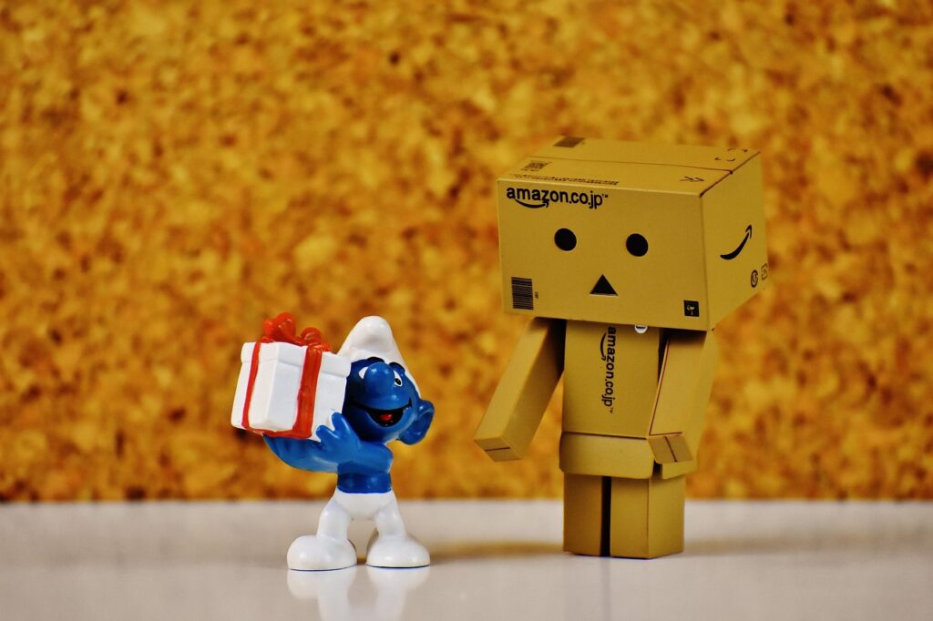 danbo, smurf, gift, give a gift, parcel, love, surprise, figure, packaging, pleasure, valentine gift, package, packed up, ribbon
