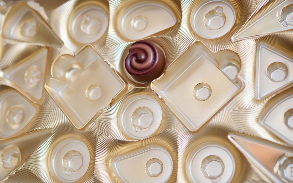 candy box, empty, chocolates, box, sweetness, foil, fall out, chocolate candy, calories, cute, candy box, candy box, candy box, empty, chocolates, chocolates, chocolates, chocolate candy, chocolate candy, chocolate candy, chocolate candy, chocolate candy